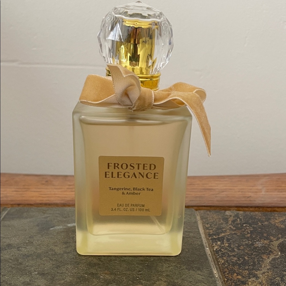 New ! Gold and Cream tangerine, black tea and amber